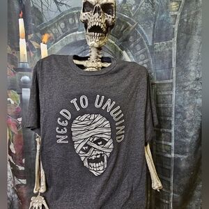 Stitches Dark Gray 'Need to Unwind' Graphic Tee